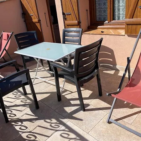 Joli Avec Terrasse Appartamento